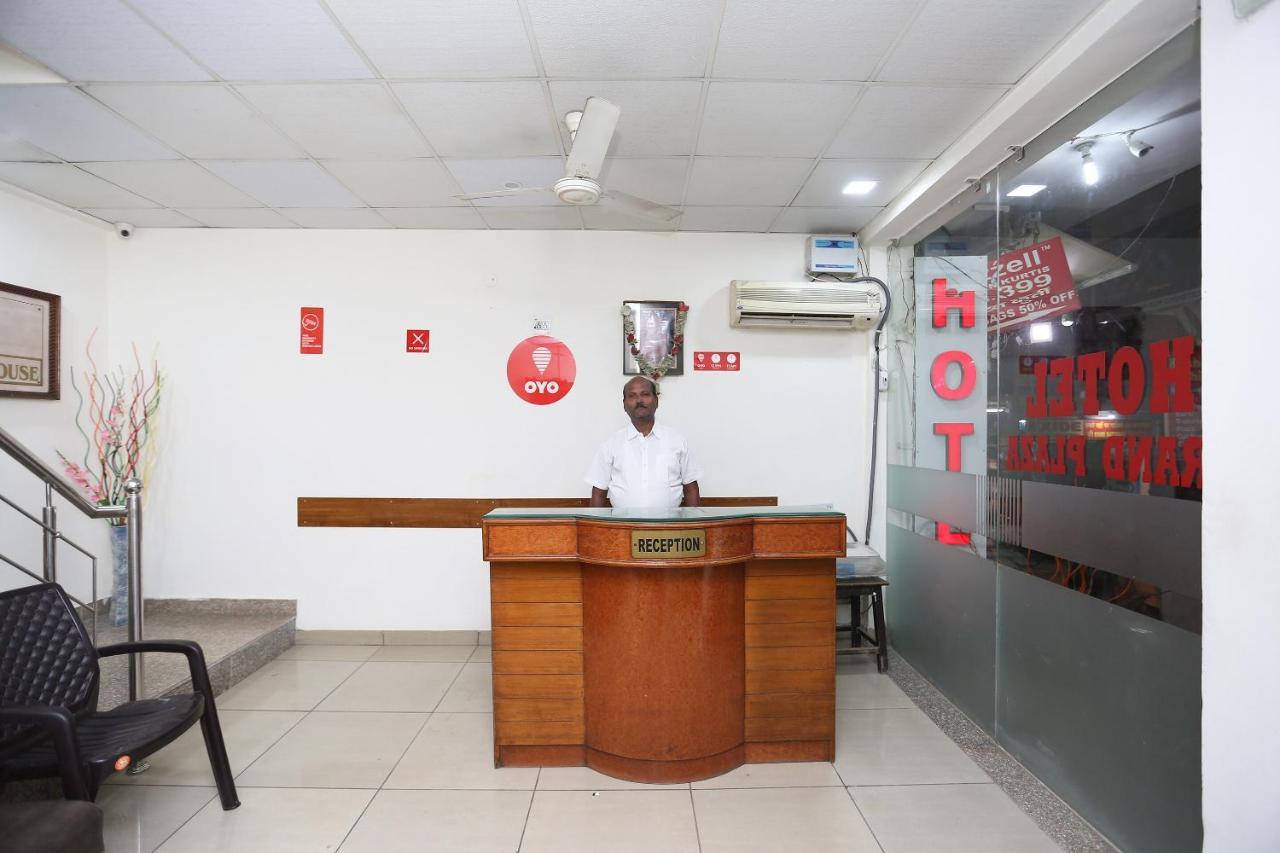 Oyo Flagship 9554 Hotel Grand Plaza Faridabad Εξωτερικό φωτογραφία
